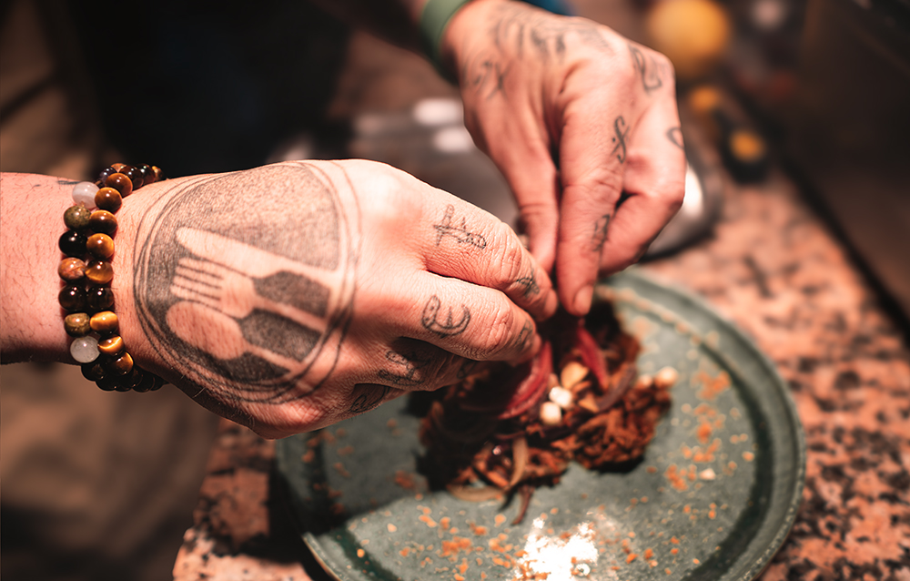 Chef_Maumau_Cooking_Jaba
